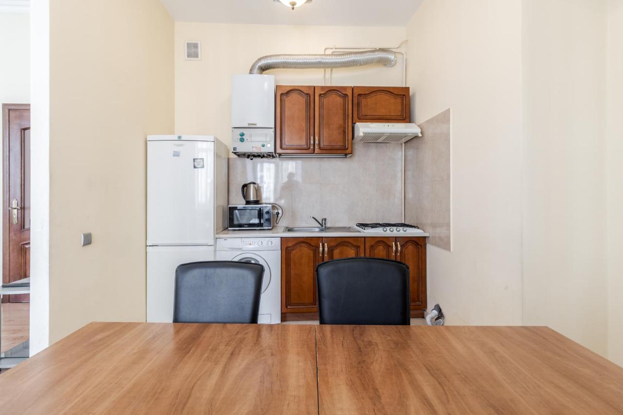 Fedorova Apartment Lviv Buitenkant foto
