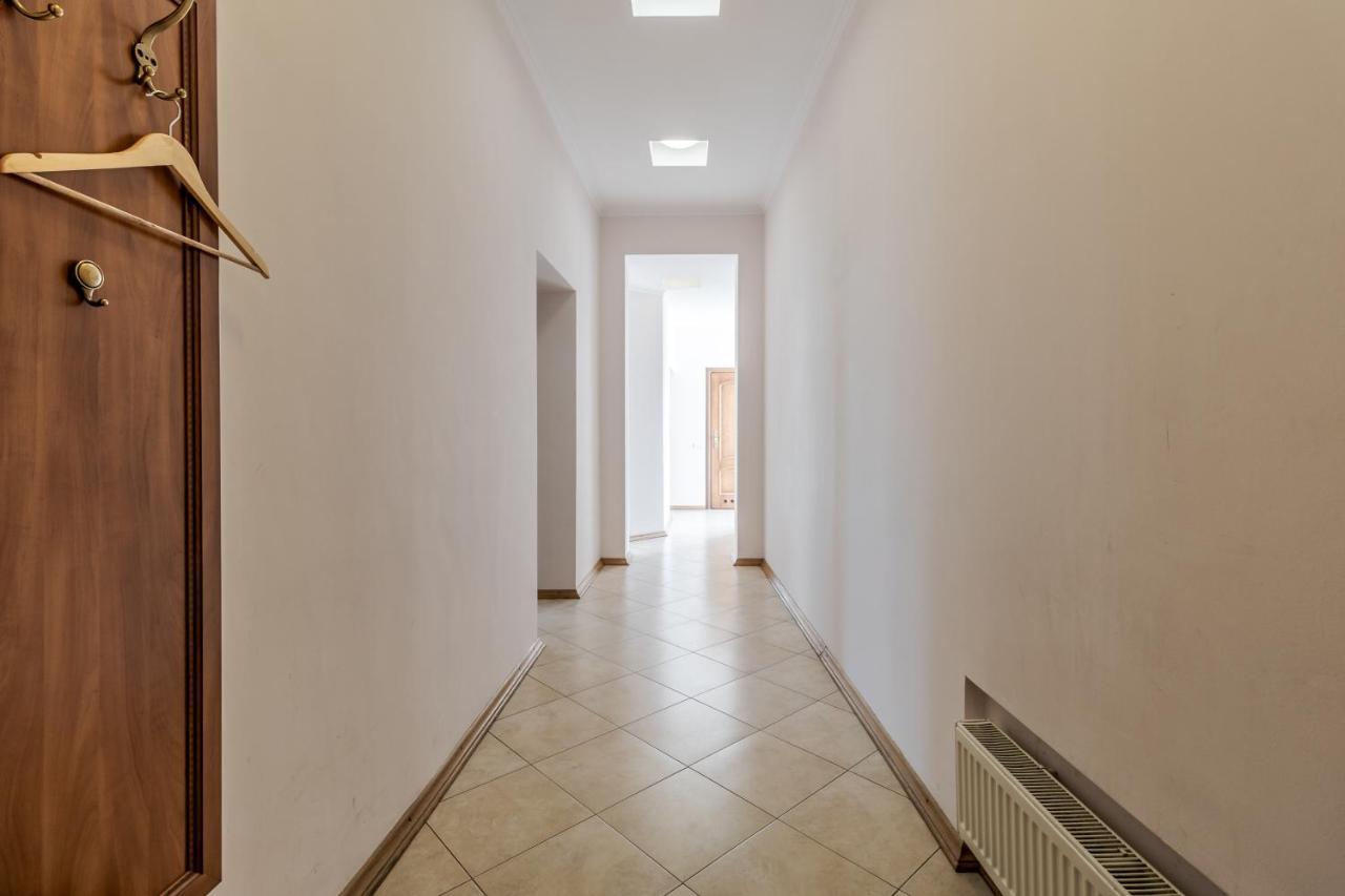 Fedorova Apartment Lviv Buitenkant foto