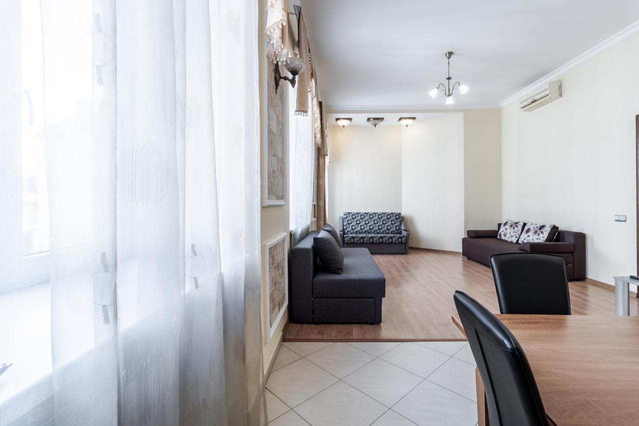 Fedorova Apartment Lviv Buitenkant foto